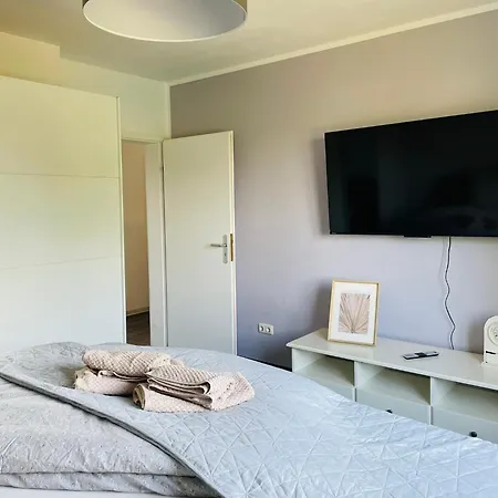 Seenah - Krabbe Apartment Grosszossen